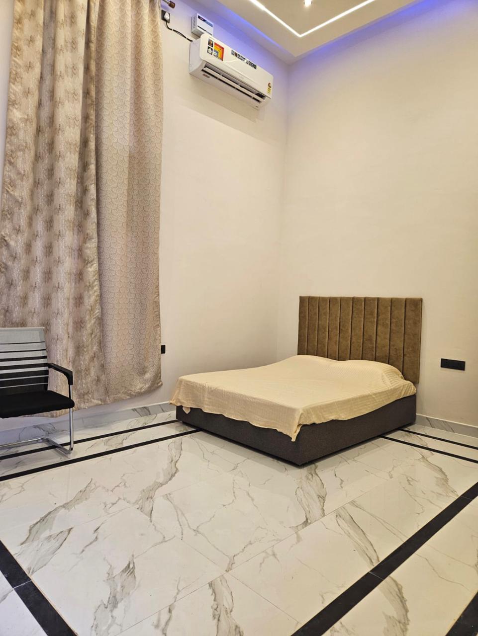 Jaipur Pink Fort stay at The Amaltaas Fort